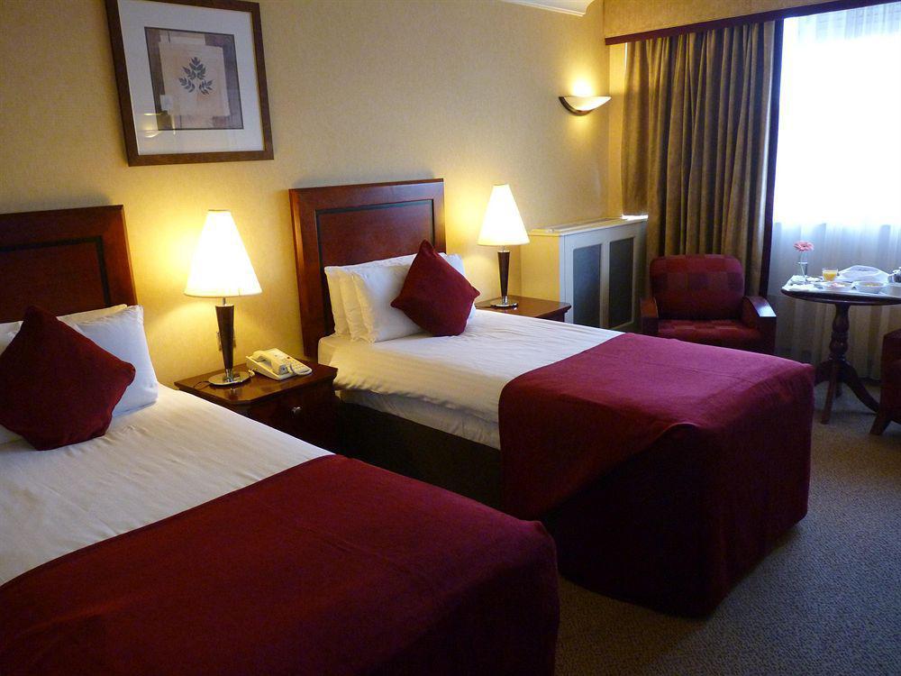 Clyde Court Hotel Dublin Extérieur photo
